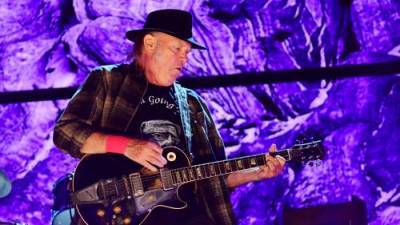 Neil Young - Music fans feeling mixed as Neil Young, other artists sell song rights - globalnews.ca