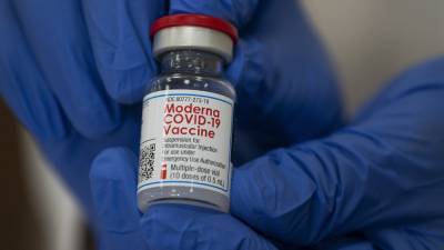 Stephen Donnelly - Moderna begins delivering vaccine to EU countries today - rte.ie - Ireland - Eu