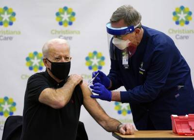 Joe Biden - Biden gets 2nd vaccine dose as team readies COVID-19 plan - clickorlando.com - Usa - state Delaware - city Newark, state Delaware