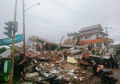 Quake sets off landslides, kills at least 3 in Indonesia - clickorlando.com - Indonesia - city Jakarta