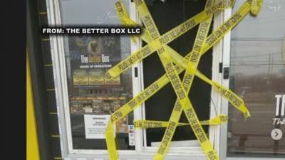Burglar shatters takeout window, steals cash register from Holmesburg restaurant - fox29.com