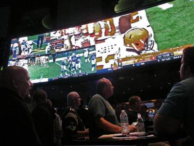NJ to fine sports books asking players to cancel withdrawals - clickorlando.com - state New Jersey