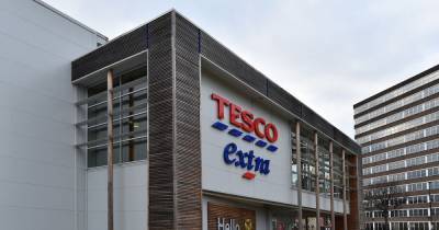 Tesco store hit with Covid-19 outbreak with 'number' of staff off work - manchestereveningnews.co.uk