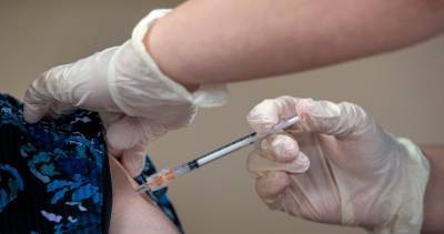 Deena Hinshaw - Tyler Shandro - Vaccine rollout statements from Alberta government cause confusion for health-care workers - globalnews.ca