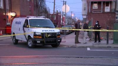 Police: Man critical after being shot in face in West Philadelphia - fox29.com