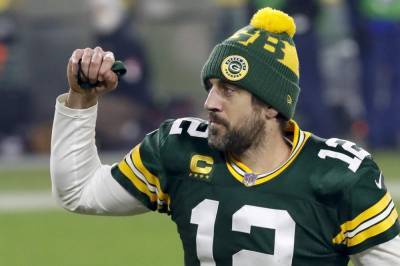 Aaron Rodgers - Rodgers leads Packers into title game with 32-18 win vs Rams - clickorlando.com - Los Angeles - county Green - county Starr