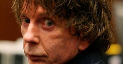 Phil Spector - Phil Spector dead after being rushed to hospital from prison with Covid-19 - dailyrecord.co.uk