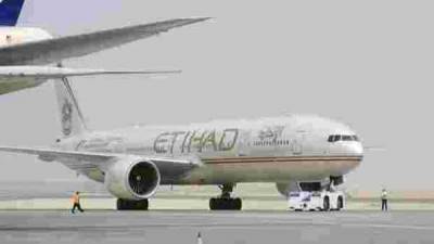 Emirates, Etihad Airways to trial Covid-19 travel pass - livemint.com - India - city Abu Dhabi