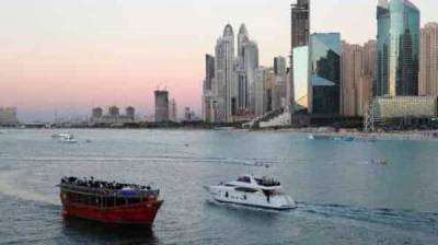 Dubai, party haven amid pandemic, faces its biggest Covid surge - livemint.com - city Dubai - Uae