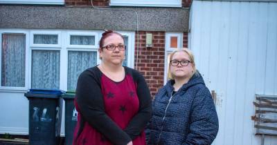 Grieving sisters kicked out of council house weeks after mum died of Covid - mirror.co.uk - county Kent