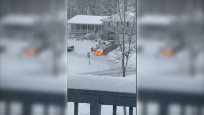 Kentucky man goes viral for clearing snowy driveway with flamethrower - fox29.com - state Kentucky - Jordan