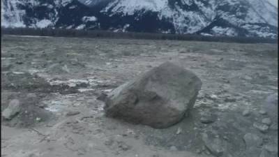 Christmas Eve - Huge landslide near Taku River is second to hit B.C. backcountry in about a month - globalnews.ca
