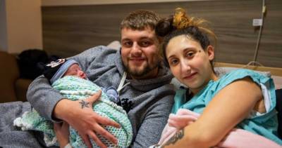 Anthony Anderson - Hamilton’s New Year’s baby born at St. Joseph’s Hospital - globalnews.ca - county St. Joseph