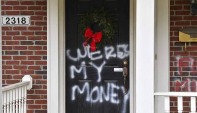 Nancy Pelosi - Mitch Macconnell - McConnell, Pelosi homes vandalized after $2,000 relief fails - clickorlando.com - San Francisco - state Kentucky - city Louisville, state Kentucky