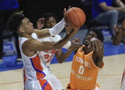 Short-handed Florida stuns No. 6 Tennessee 75-49 - clickorlando.com - state Florida - state Tennessee