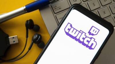 Donald Trump - Twitch bans Trump ‘indefinitely,’ cites ‘ongoing risk of further incitement of violence’ - fox29.com