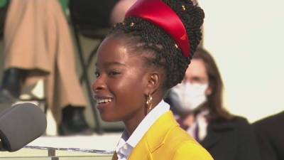 Joe Biden - John F.Kennedy - Martin Luther King-Junior - Amanda Gorman - LA native Amanda Gorman makes history as youngest inaugural poet - fox29.com - Los Angeles - Washington - city Los Angeles