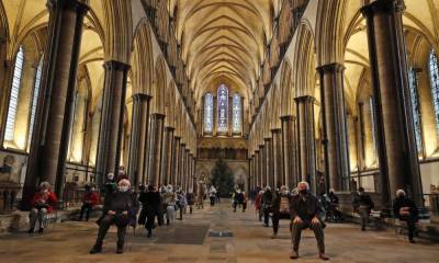 Organists offer soundtrack to jabs at medieval UK cathedral - clickorlando.com - Britain