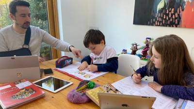 'I'd rather be in school' - students, parents and teachers on challenges of homeschooling - rte.ie - Ireland