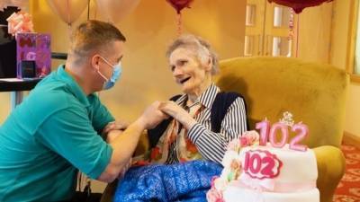 102-year-old among those vaccinated at Dublin nursing home - rte.ie - Ireland - city Dublin