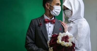 ‘Do we postpone again?’: Couples on planning their weddings in 2021 - globalnews.ca - India