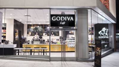 Godiva closing all its US chocolate shops as pandemic slumps sales - fox29.com - Usa - Belgium