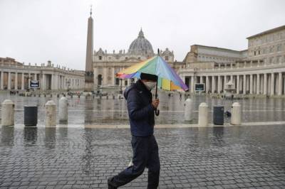 Ailing pope, reducing appearances, prays for homeless dead - clickorlando.com - city Rome - Nigeria - Vatican - city Vatican - county Pope