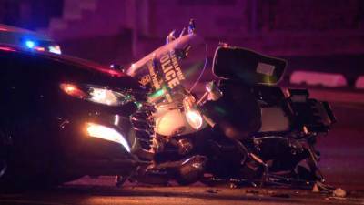 Police officer injured in crash in Northeast Philadelphia - fox29.com