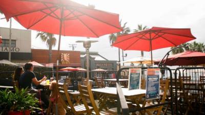 Outdoor dining to resume after California lifts regional stay-at-home order - fox29.com - state California - San Francisco - city Manhattan - city Sacramento - county San Joaquin