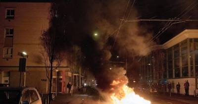 Mark Rutte - Riots break out in Netherlands as protesters clash with police over Covid curfew - mirror.co.uk - Netherlands - city Amsterdam - city Rotterdam