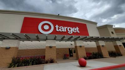 Target giving $500 pandemic bonuses to 375,000 frontline employees - fox29.com - state California