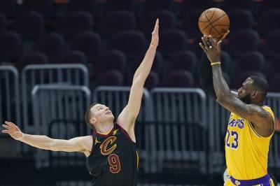 Anthony Davis - LeBron scores 46, Lakers beat Cavs to stay perfect on road - clickorlando.com - Los Angeles - city Los Angeles - county Cleveland - county Cavalier