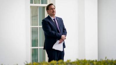 Donald Trump - Drew Angerer - Mike Lindell - Twitter permanently bans MyPillow CEO Mike Lindell - fox29.com - Washington
