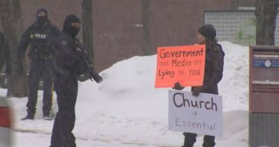 Several arrested in anti-COVID-19-measures protest in Moncton, N.B. - globalnews.ca