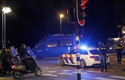 Mark Rutte - 131 arrested on 'calmer' night during Dutch virus curfew - clickorlando.com - Netherlands - city Hague
