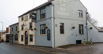 Covid-19 fines for landlord and four people found drinking at pub - manchestereveningnews.co.uk - county Lane - city Manchester - county Green