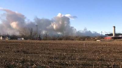 Large brush fire in Warrington Township forces 2 elementary schools to move online - fox29.com - county Bucks