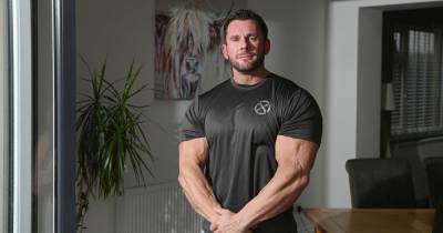 Champion bodybuilder diagnosed with Covid ends up on ventilator in hospital - dailystar.co.uk - Britain - county Plymouth
