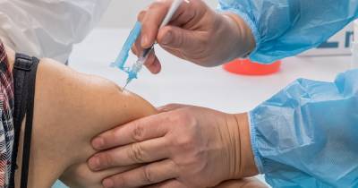 Valdis Dombrovskis - European Union restricts exports of coronavirus vaccines to the UK - mirror.co.uk - Britain - Eu - city Brussels