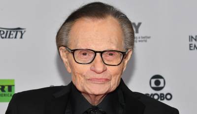 Larry King Has Reportedly Been Hospitalized for COVID-19 - justjared.com - Los Angeles - county King