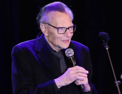 Larry King Reportedly Receiving Treatment For COVID-19 In Los Angeles Hospital - perezhilton.com - Los Angeles - state Oregon - county King