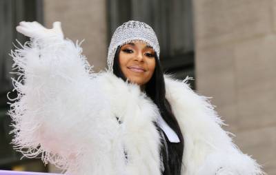 Happy New-Year - Ashanti announces she and family are now free of COVID-19 - nme.com