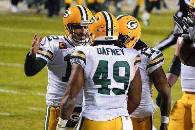 Aaron Rodgers - Matt Nagy - Rodgers throws 4 TDs, Packers beat Bears 35-16 for top seed - clickorlando.com - Los Angeles - state Arizona - city Chicago - city New Orleans