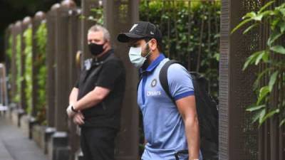 Sydney Test: Indian cricket team, support staff report negative for coronavirus - livemint.com - India
