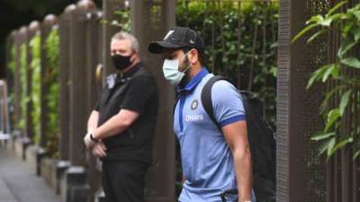 Sydney Test: Indian cricket team, support staff report negative for coronavirus - livemint.com - India