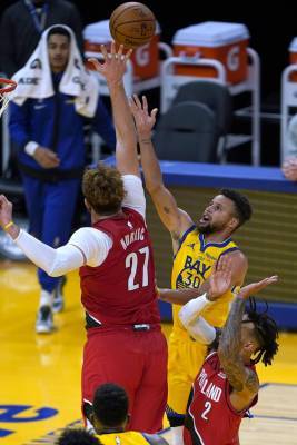 Stephen Curry - Stephen Curry has career-high 62, Warriors beat Blazers - clickorlando.com - San Francisco - city Memphis - city Portland - county Curry