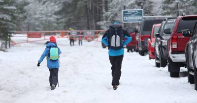 Nicola Sturgeon - Christmas Eve - Skiers take to Scots slopes despite resort being closed due to coronavirus - dailyrecord.co.uk - Scotland