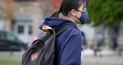 Coronavirus: B.C. kids return to school Monday but anxiety among some parents remains high - globalnews.ca