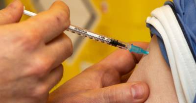 Boris Johnson - Coronavirus vaccines for 13 million most vulnerable 'could take until October' - mirror.co.uk