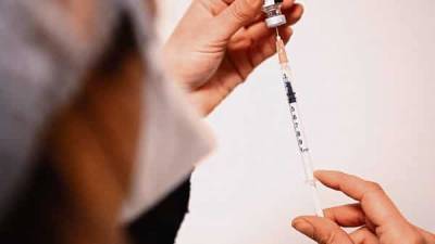 Centre should sponsor Covid vaccination drive, says Maha health minster - livemint.com
